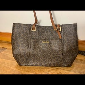 Calvin Klein Handbag | Black/Brown